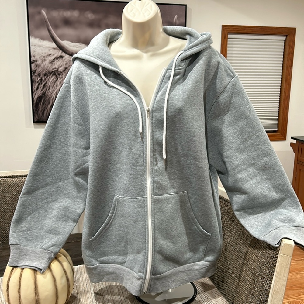 SHEIN curve brand, size 2X, never worn, gray sweatshirt with hood and pockets